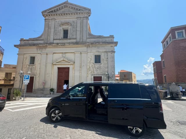 Tour 9 - Research Your Ancestors